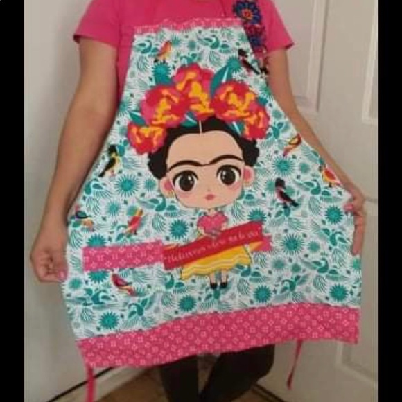 Frida Apron in multiple Colors - Picture 8 of 12